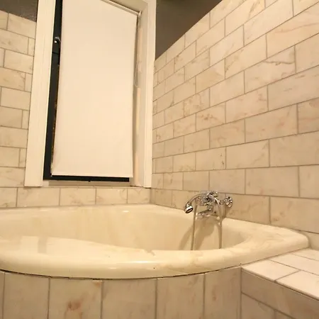 Homan Homes Apartment